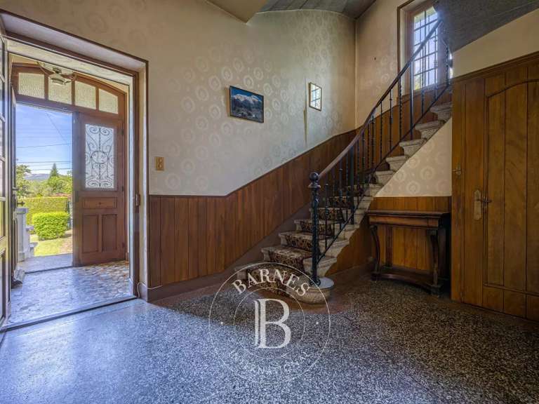 Villa Aix-les-Bains - 244m²