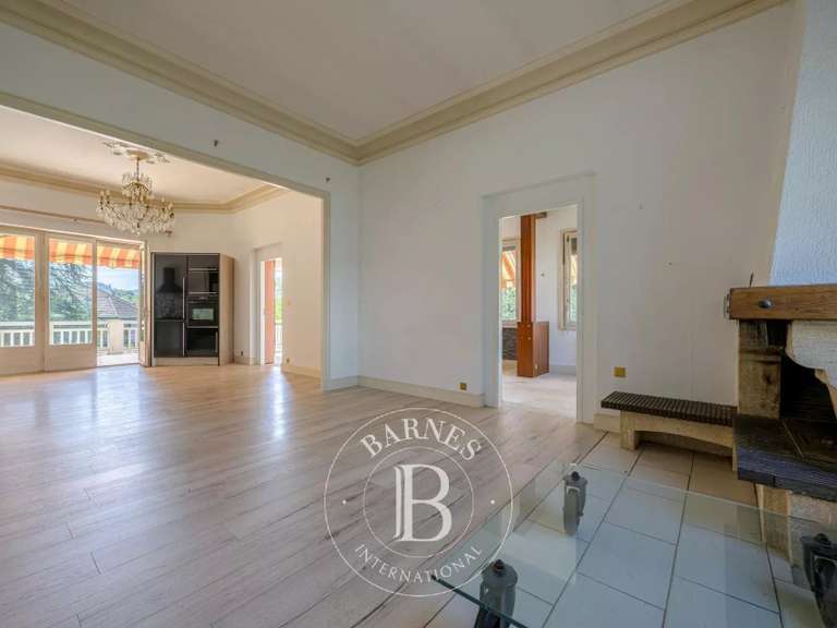 Villa Aix-les-Bains - 244m²