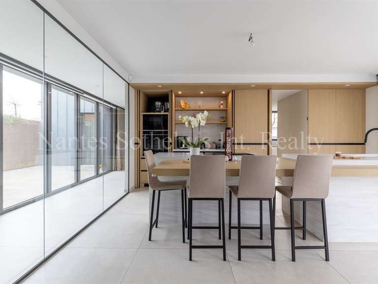 Maison Aizenay - 4 chambres - 239m²