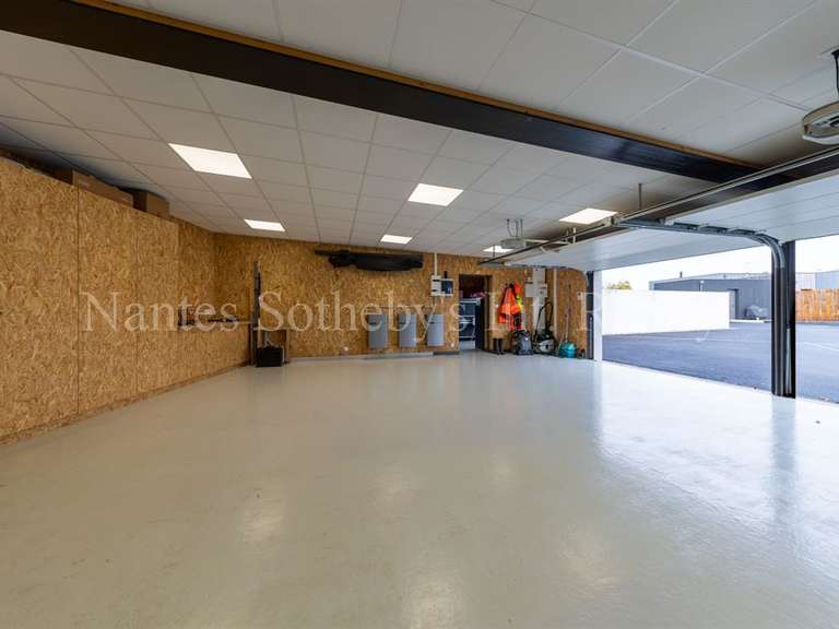 Maison Aizenay - 4 chambres - 239m²