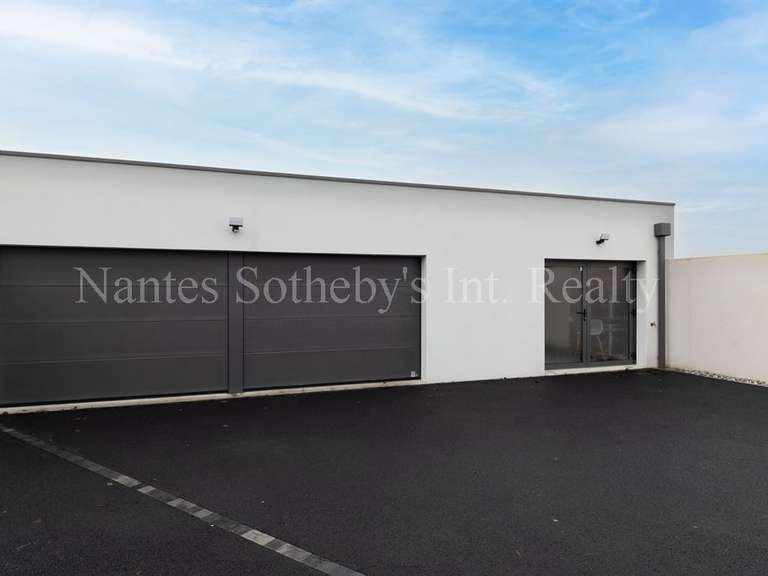 Maison Aizenay - 4 chambres - 239m²