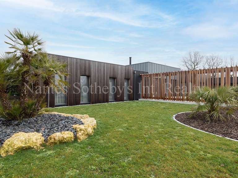 Maison Aizenay - 4 chambres - 239m²