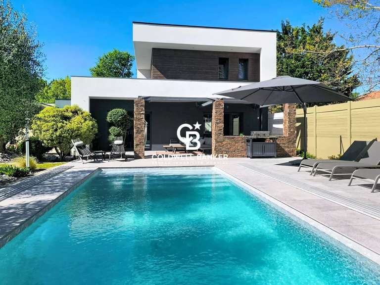 Maison Aizenay - 4 chambres - 182m²