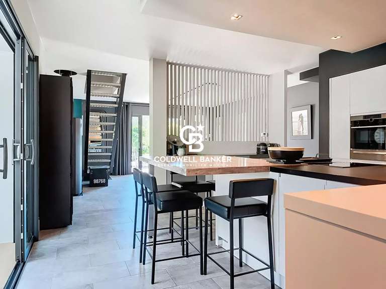 Maison Aizenay - 4 chambres - 182m²