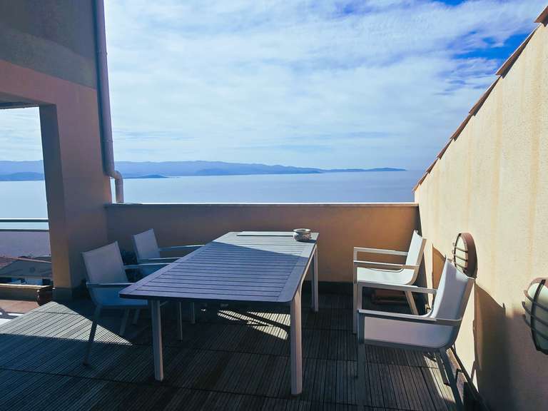 Appartement Ajaccio - 2 chambres - 125m²