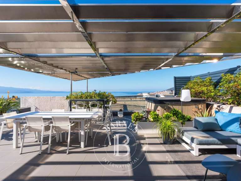 Appartement Ajaccio - 3 chambres - 150m²