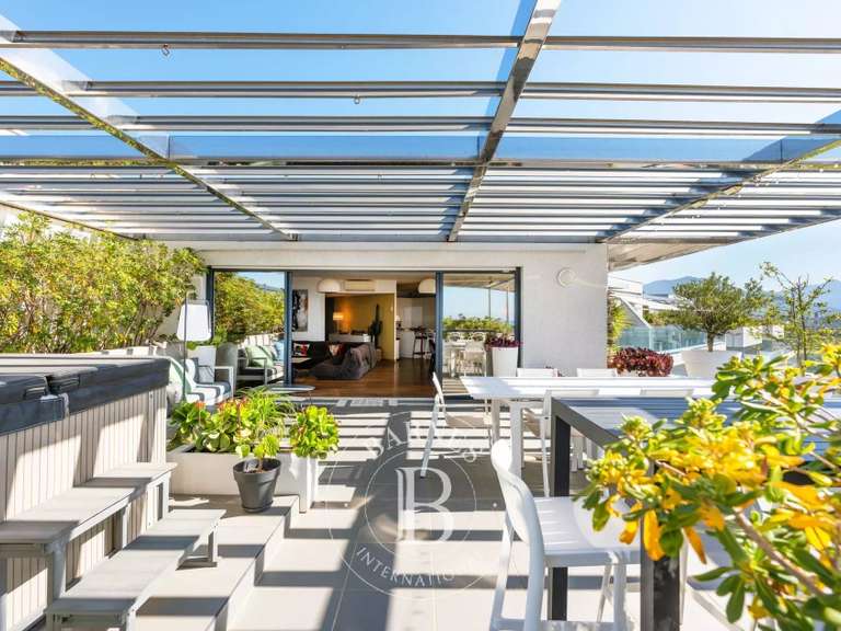 Appartement Ajaccio - 3 chambres - 150m²