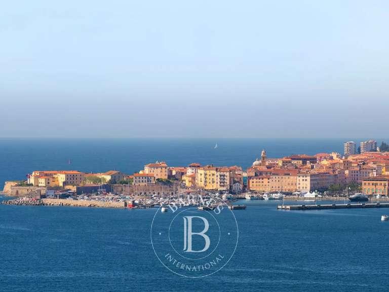 Appartement Ajaccio - 3 chambres - 150m²
