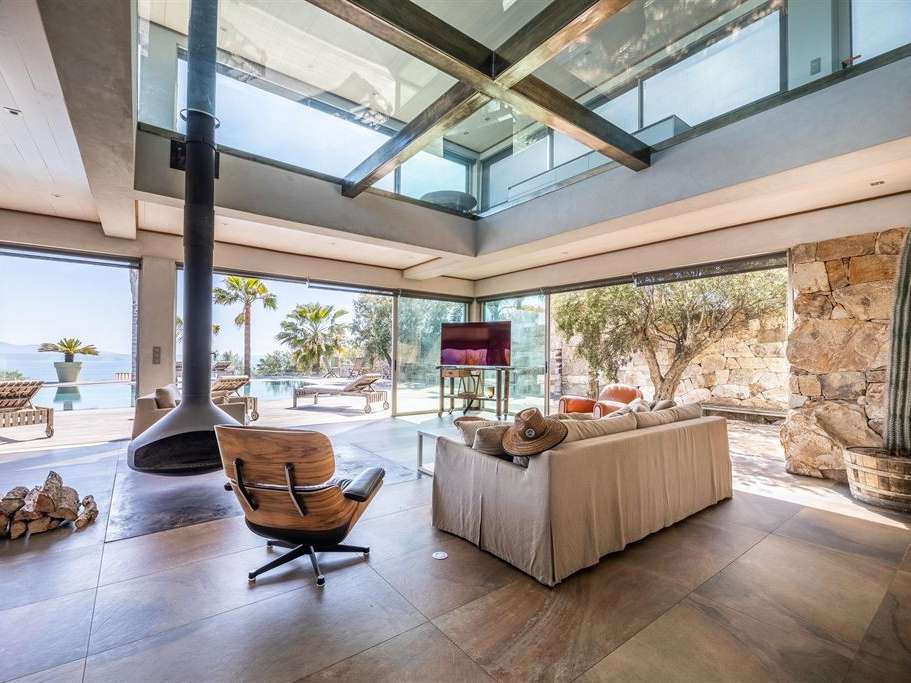 House Ajaccio