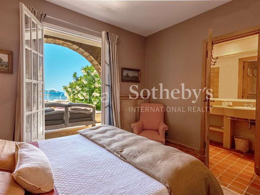 House Ajaccio