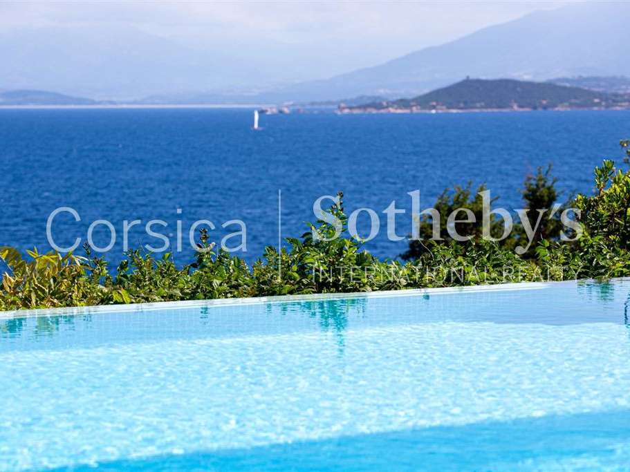 House Ajaccio
