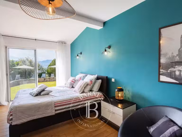 Maison Ajaccio - 4 chambres - 323m²