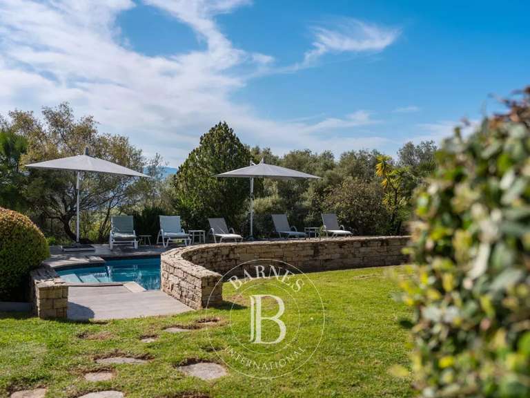 Maison Ajaccio - 4 chambres - 323m²