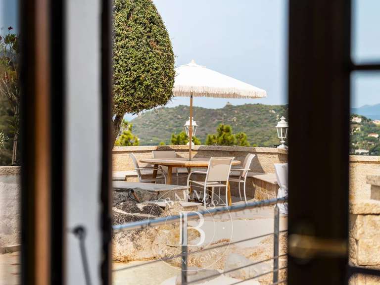 Maison avec Vue sur mer Ajaccio - 4 chambres - 268m²
