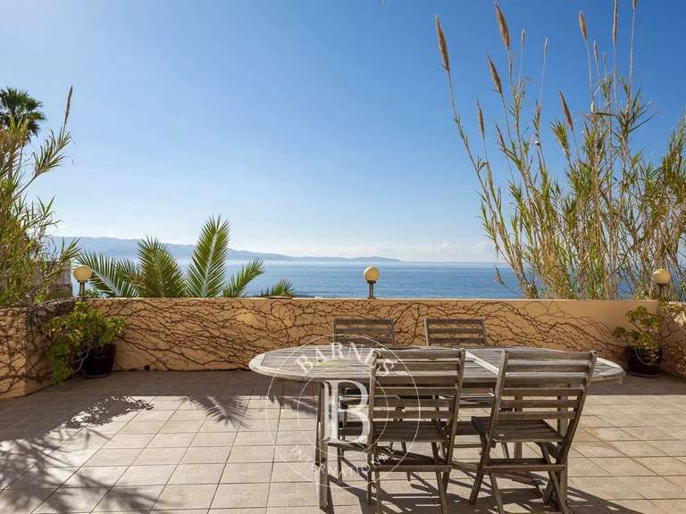 Propriété avec Vue sur mer Ajaccio - 6 chambres - 297m²