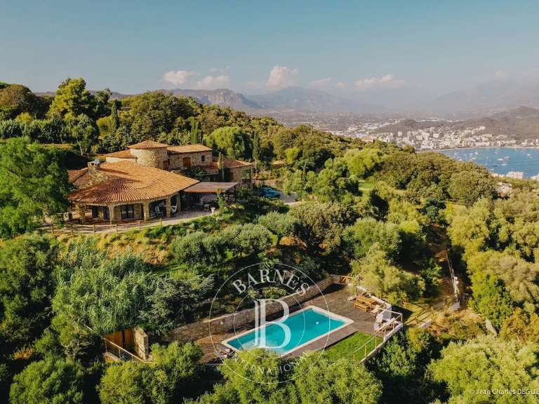 Villa avec Vue sur mer Ajaccio - 7 chambres - 550m²