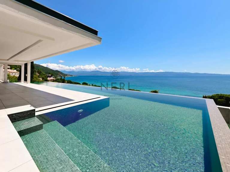 Villa Ajaccio - 5 bedrooms - 247m²
