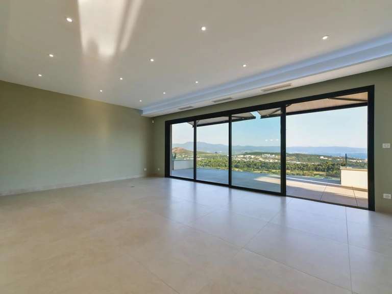 Maison Alata - 260m²