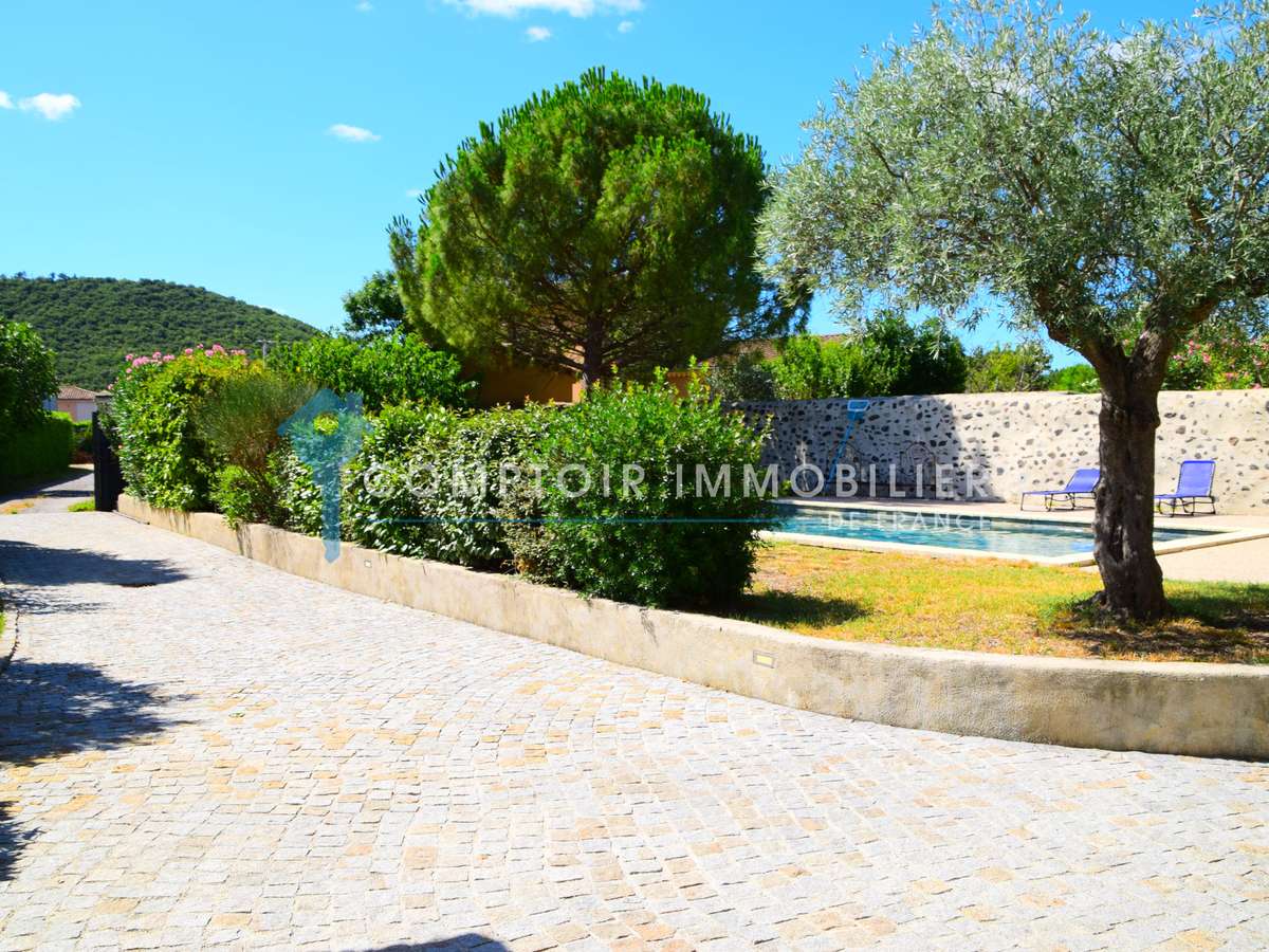 House Alba-la-Romaine