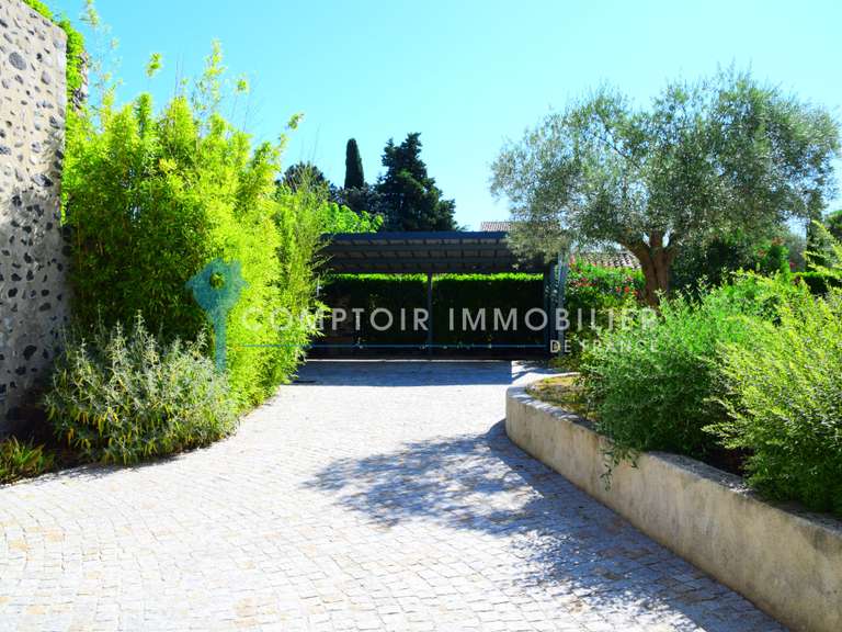 Maison Alba-la-Romaine - 4 chambres - 205m²