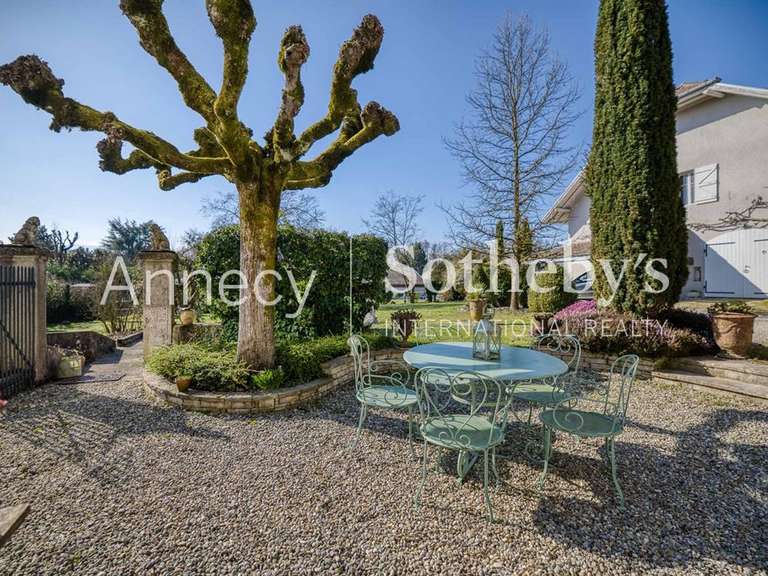 Maison Albens - 3 chambres - 185m²