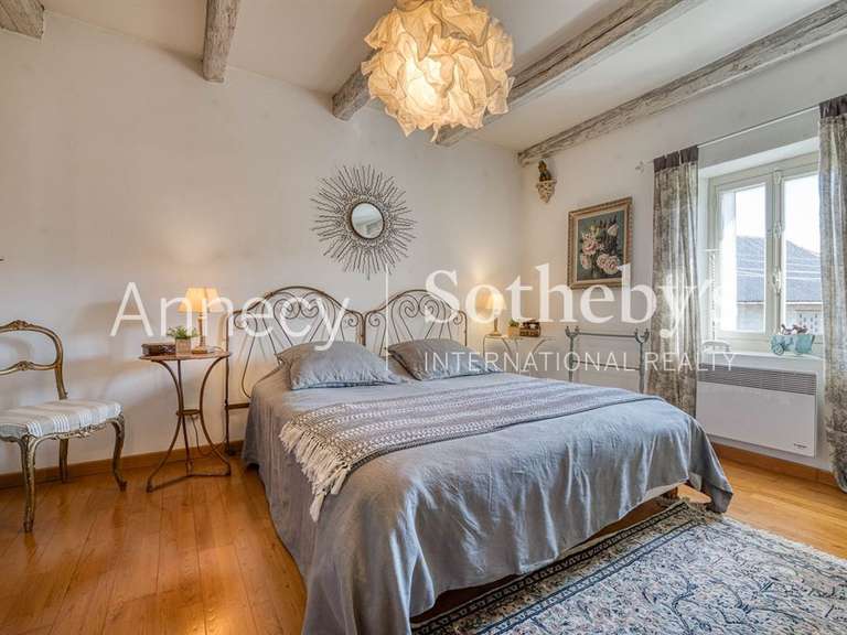 Maison Albens - 3 chambres - 185m²