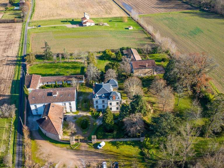 Château Albi - 36 chambres - 3512m²