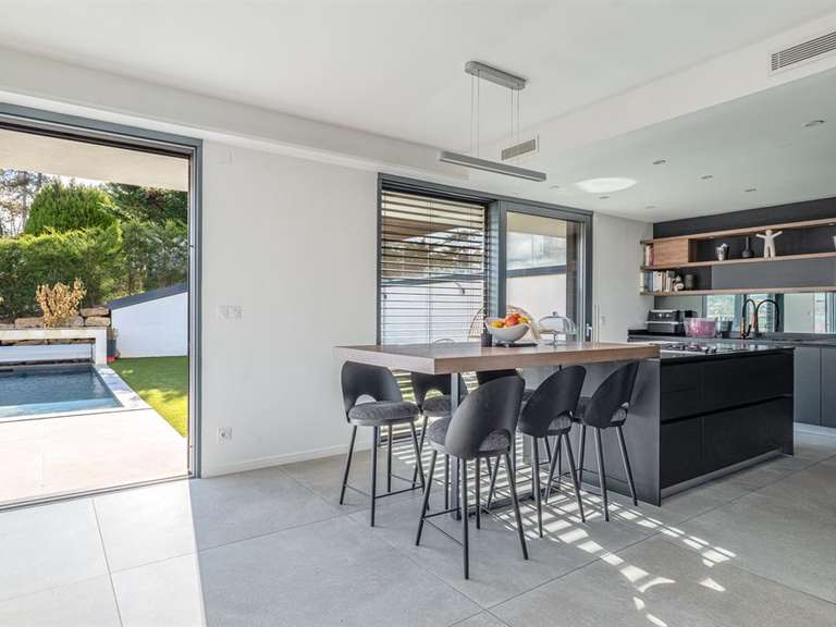 Maison Albigny-sur-Saône - 215m²