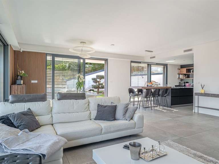 Maison Albigny-sur-Saône - 215m²