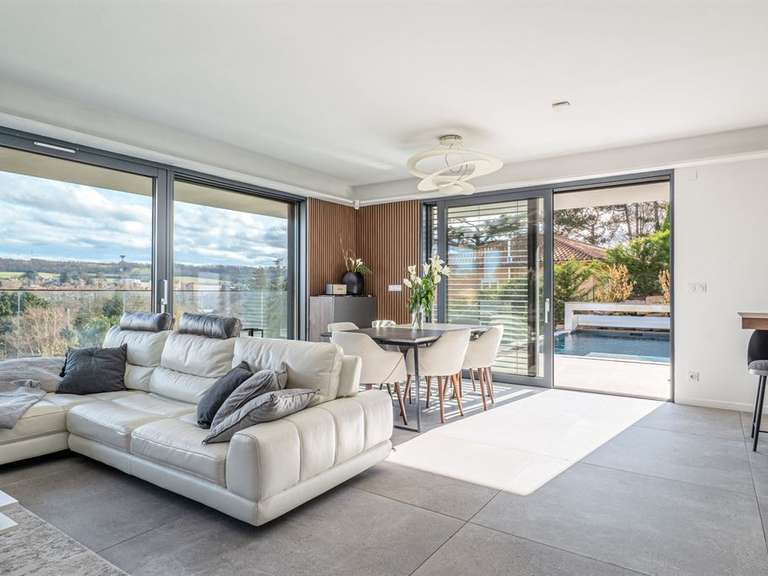 Maison Albigny-sur-Saône - 215m²