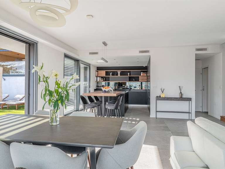 Maison Albigny-sur-Saône - 215m²