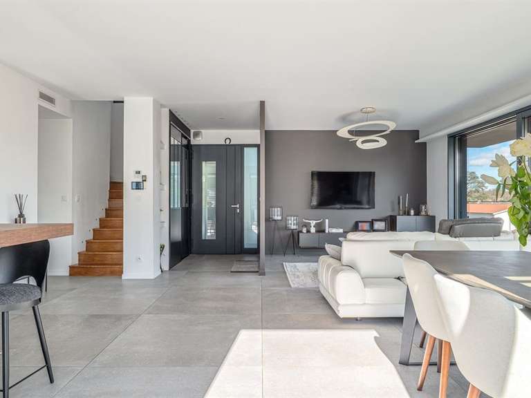 Maison Albigny-sur-Saône - 215m²