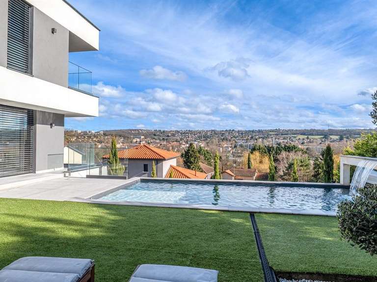 Maison Albigny-sur-Saône - 215m²