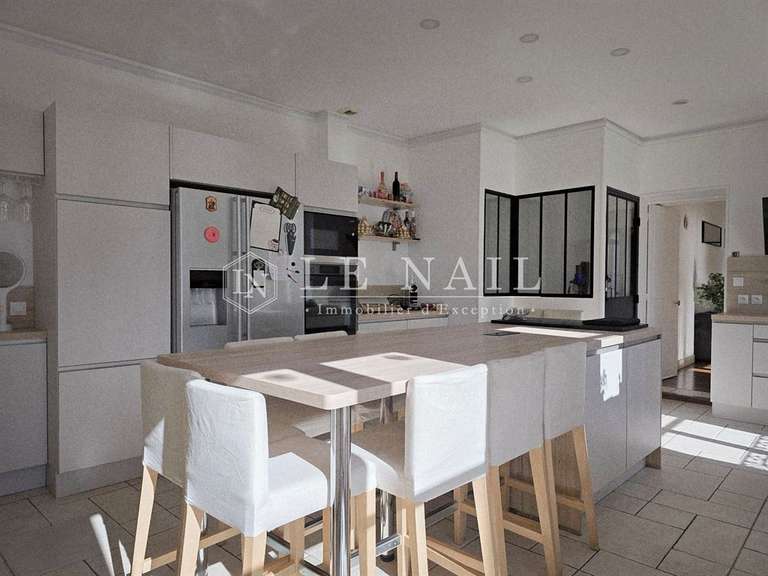 Mansion Alençon - 7 bedrooms - 450m²