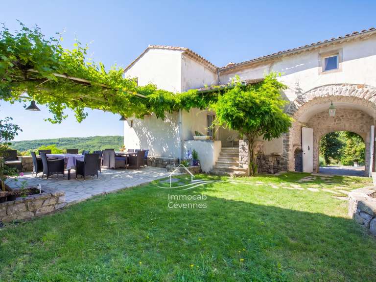 Villa Alès - 6 chambres - 740m²