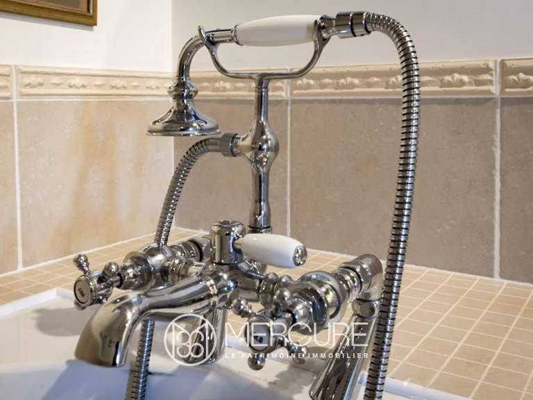 Propriété Algans - 6 chambres - 450m²