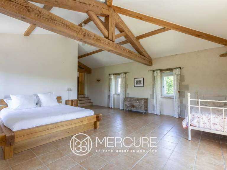 Propriété Algans - 6 chambres - 450m²