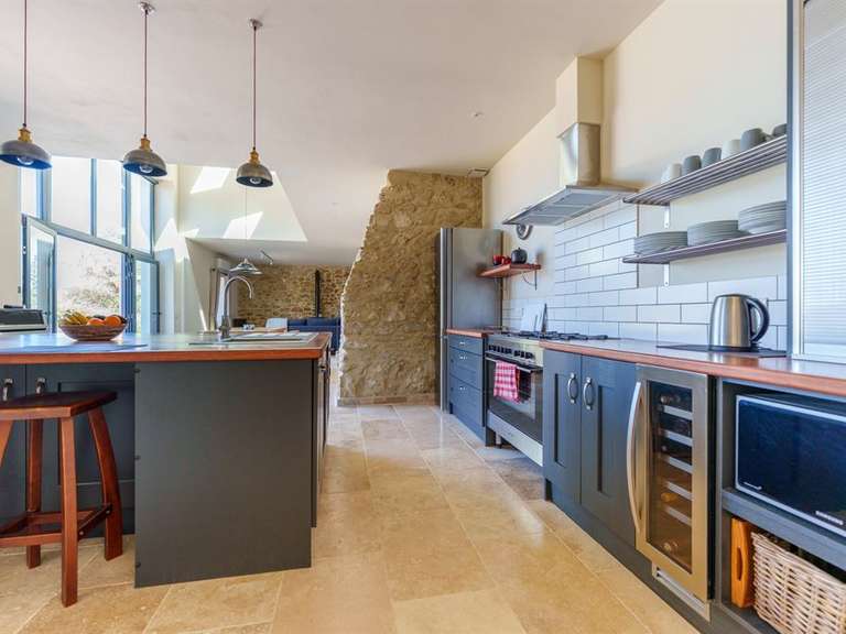 Maison Alignan-du-Vent - 3 chambres - 150m²