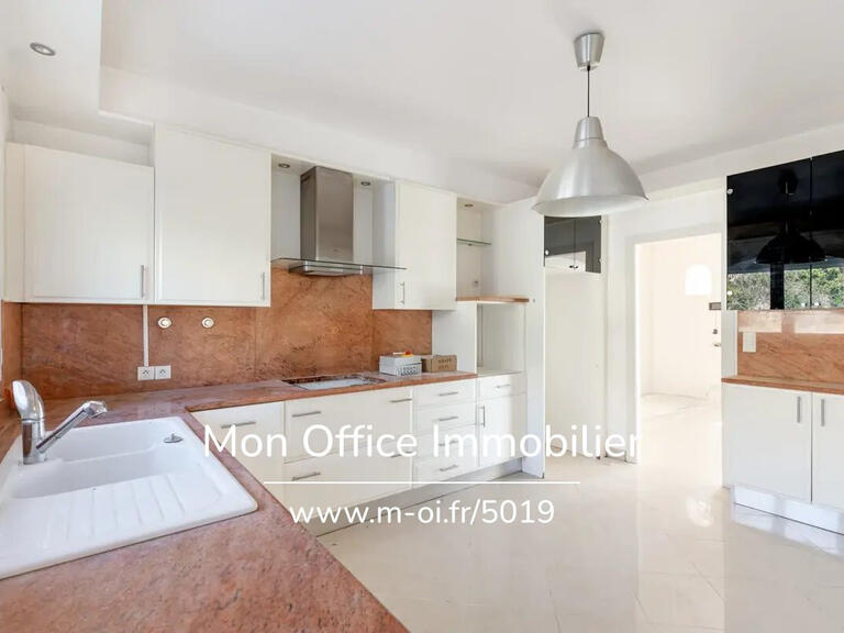 Apartment Allauch - 4 bedrooms - 198m²
