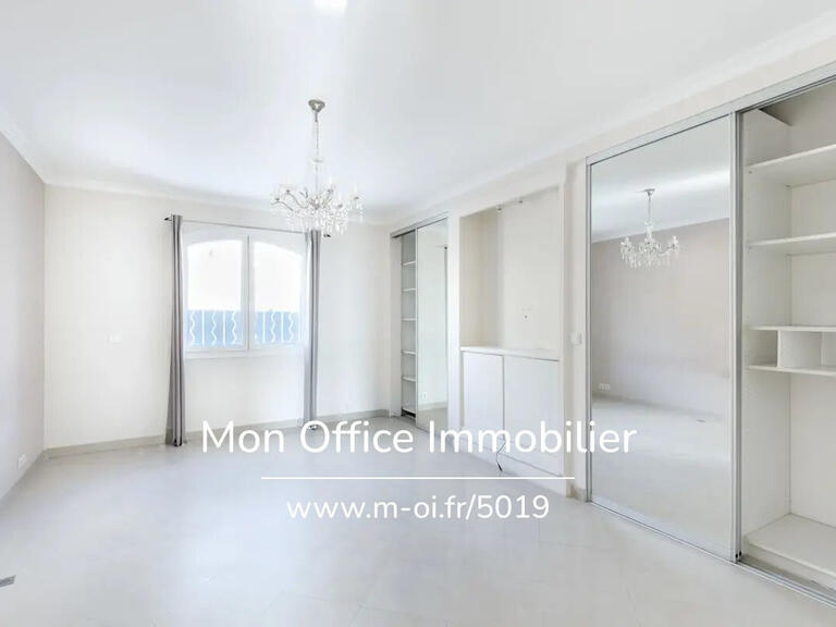 Apartment Allauch - 4 bedrooms - 198m²