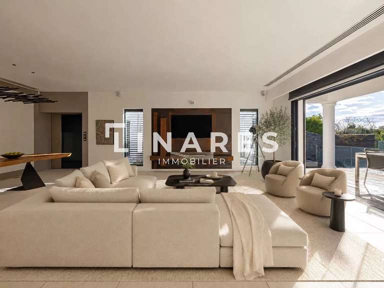 Appartement Allauch - 3 chambres - 199m²