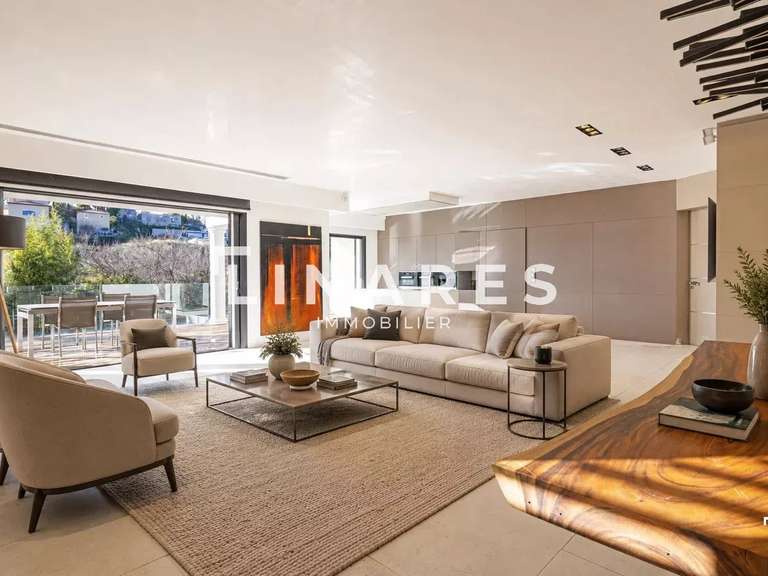 Appartement Allauch - 3 chambres - 199m²
