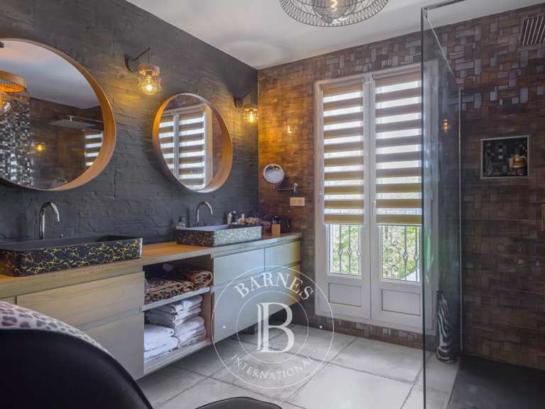 House Allauch - 4 bedrooms - 176m²