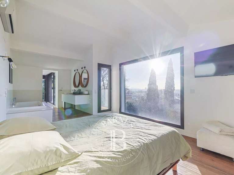 House Allauch - 4 bedrooms - 217m²