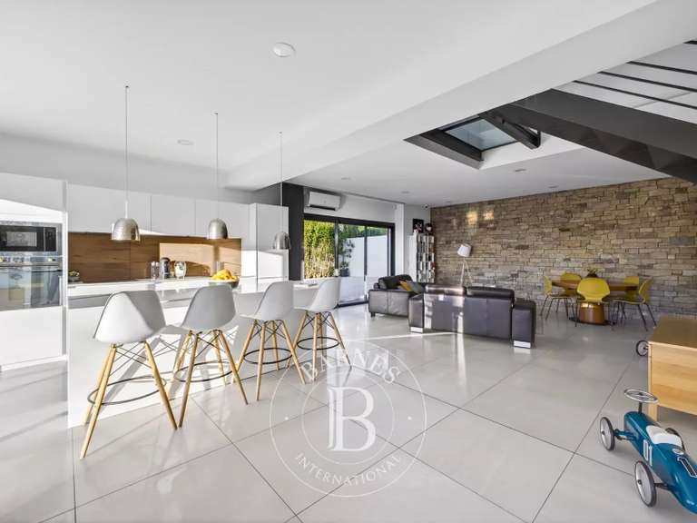 House Allauch - 4 bedrooms - 217m²