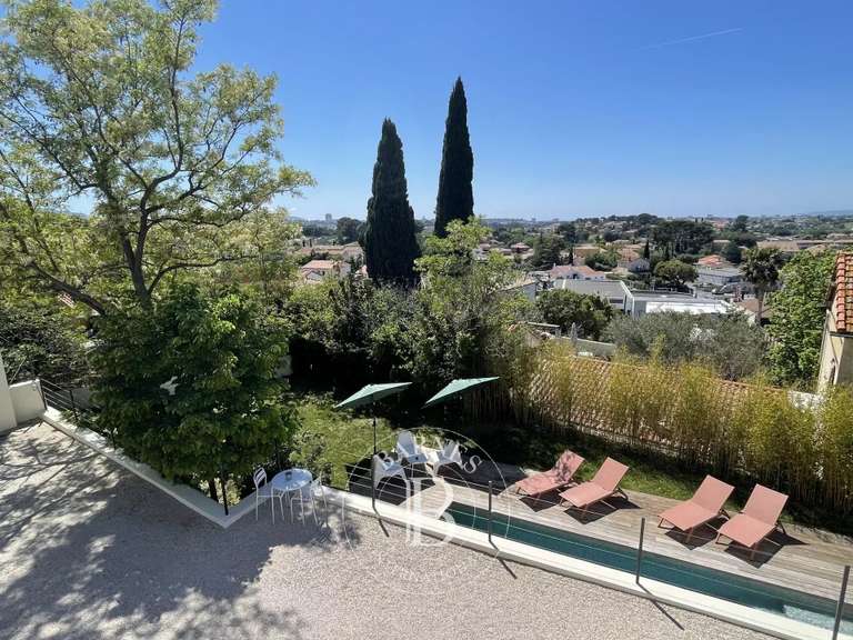 House Allauch - 4 bedrooms - 217m²