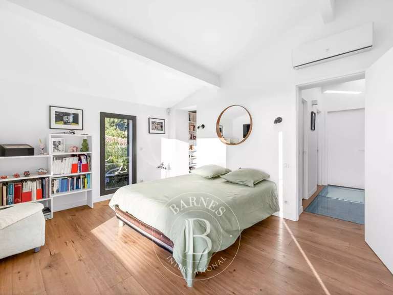 House Allauch - 4 bedrooms - 217m²