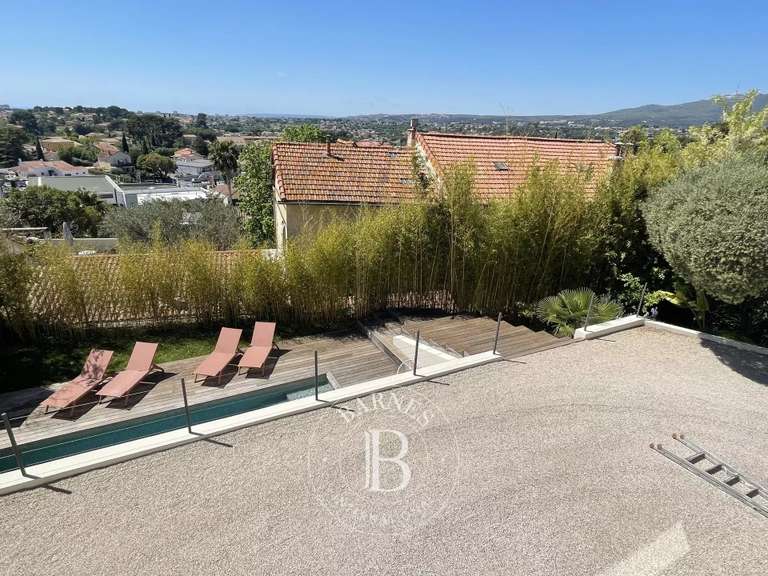 House Allauch - 4 bedrooms - 217m²