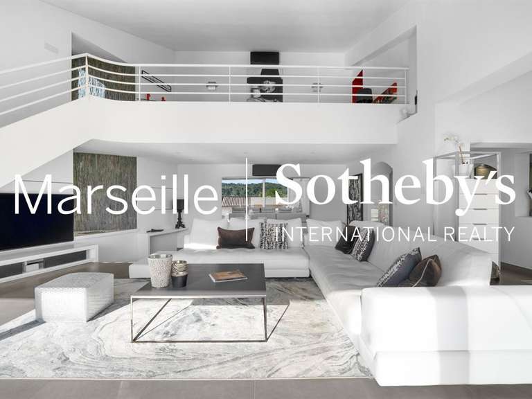 House Allauch - 3 bedrooms - 286m²