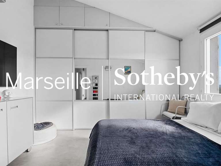 House Allauch - 3 bedrooms - 286m²